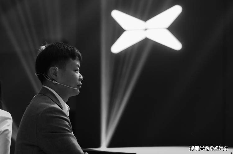 我用AI交易试了3个月，竟意外赚到了人生第一桶金